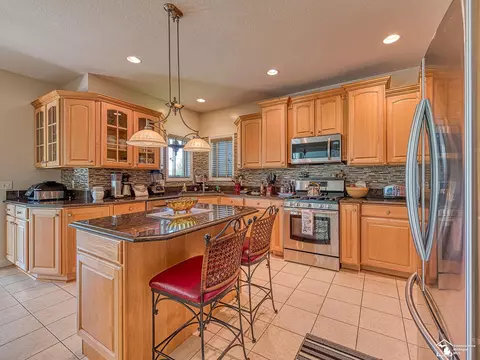Kitchen - 779 Saint James Park, Monroe, MI 48161 photo 3 of 4