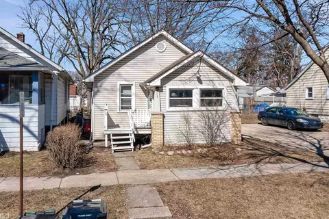515 E Milton, Hazel Park, MI 48030