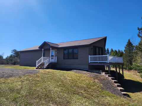 3927 5 Mile Pt, Ahmeek, MI 49901