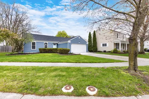 11084 Edington, Livonia, MI 48150