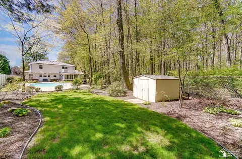 7728 Coventry, Temperance, MI 48182 photo 2