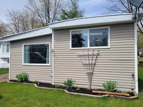 851 E Hickory, Beaverton, MI 48612