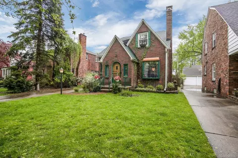 271 Mount Vernon, Grosse Pointe Farms, MI 48236 photo 3