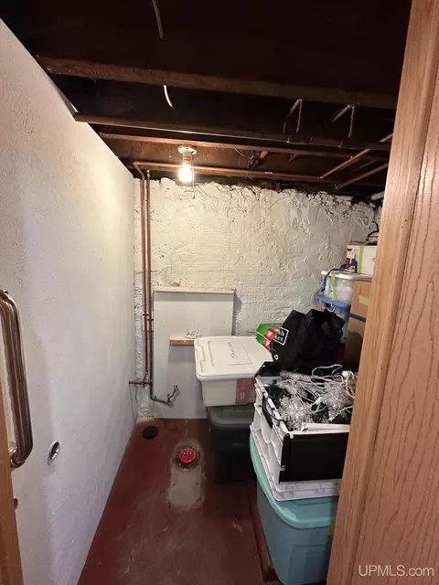 114 W Barnum, Ishpeming, MI 49849 photo 38