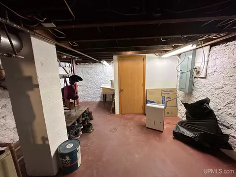 114 W Barnum, Ishpeming, MI 49849 photo 33