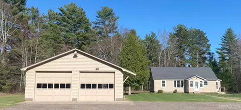 26805 County Road 581, Ishpeming, MI 49849