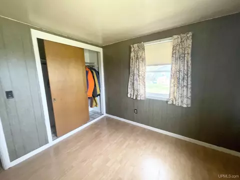 Bedroom - 3449 County 426 24th, Cornell, MI 49819 photo 4 of 7