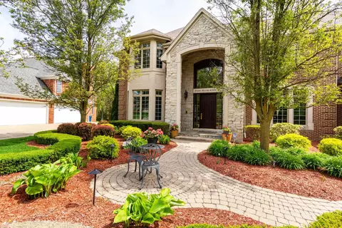 57228 Mooncreek, Washington Township, MI 48094