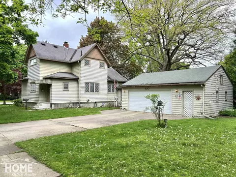 820 River, Owosso, MI 48867