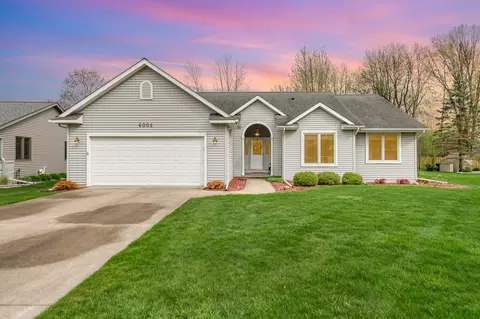 6008 Foxboro, Midland, MI 48640