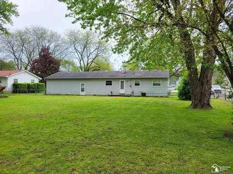 1302 Smith, Temperance, MI 48182 photo 4
