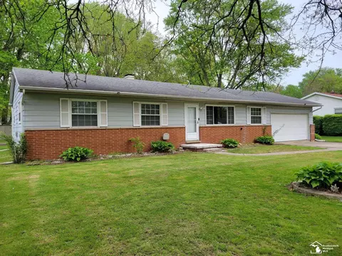 1302 Smith, Temperance, MI 48182 photo 2