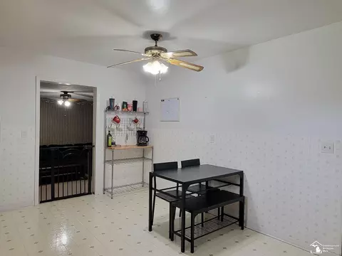 1302 Smith, Temperance, MI 48182 photo 9