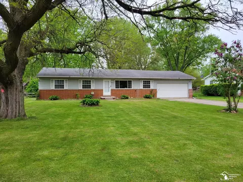 1302 Smith, Temperance, MI 48182