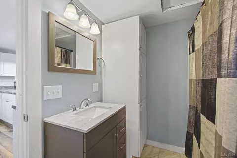 Bath - 1025 E Carleton, Adrian, MI 49221 photo 2 of 3