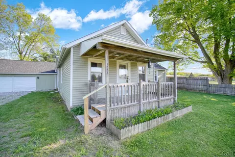Exterior - 1025 E Carleton, Adrian, MI 49221 photo 3 of 11