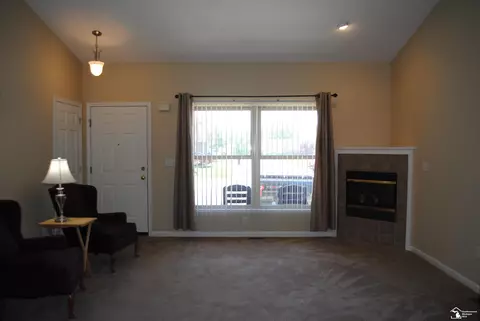 Living - 5280 Torrington, Monroe, MI 48162 photo 1 of 3