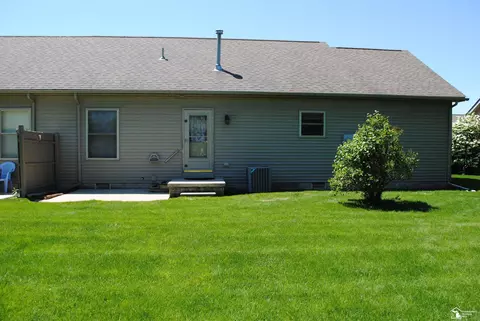 Exterior - 5280 Torrington, Monroe, MI 48162 photo 4 of 5