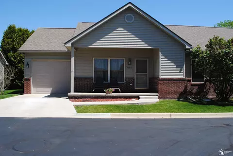 5280 Torrington, Monroe, MI 48162