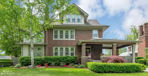 1055 Balfour, Grosse Pointe Park, MI 48230