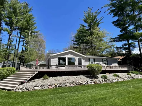 3279 N West Br, Gladwin, MI 48624