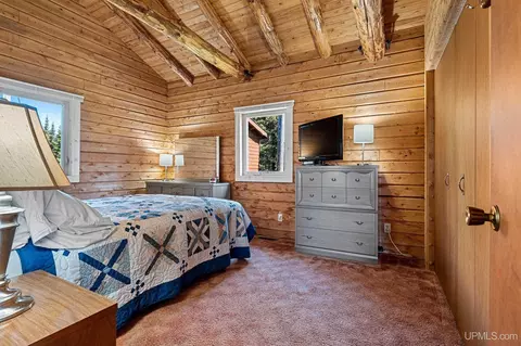 Bedroom - N11564 Blue Fox, Cedar River, MI 49887 photo 1 of 5