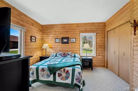 Bedroom - N11564 Blue Fox, Cedar River, MI 49887 photo 4 of 5