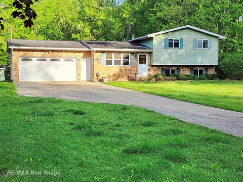 5790 Teft, Saint Charles, MI 48655