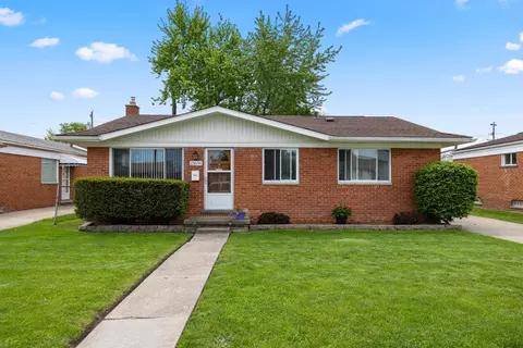 13634 La Chene, Warren, MI 48088