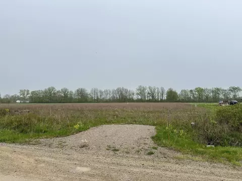 942 Memphis Rdg, Memphis, MI 48041