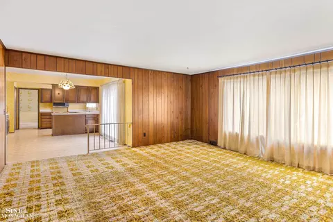 607 Canterbury, Grosse Pointe Woods, MI 48236 photo 13