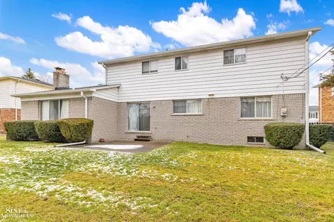 607 Canterbury, Grosse Pointe Woods, MI 48236 photo 28