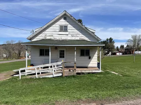208 W Colby, Bessemer, MI 49911