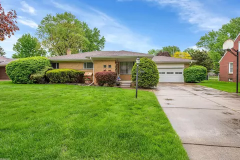 44740 Duffield, Sterling Heights, MI 48314