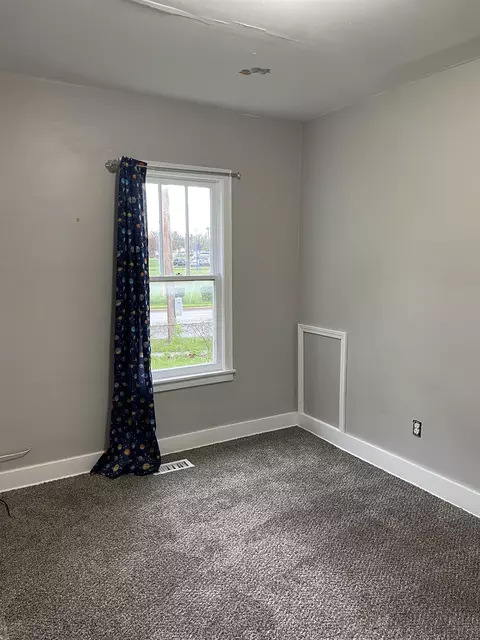 Bedroom - 1501 Flushing, Flint, MI 48504 photo 1 of 7