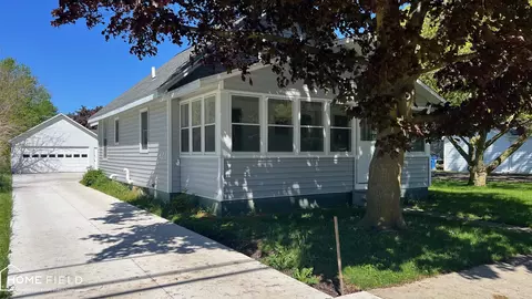 1018 S Chipman, Owosso, MI 48867