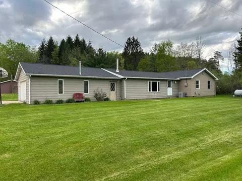 1401 Chappel Dm, Gladwin, MI 48624
