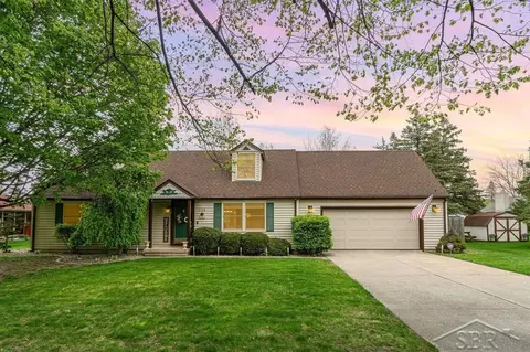 104 Meadow, Midland, MI 48640