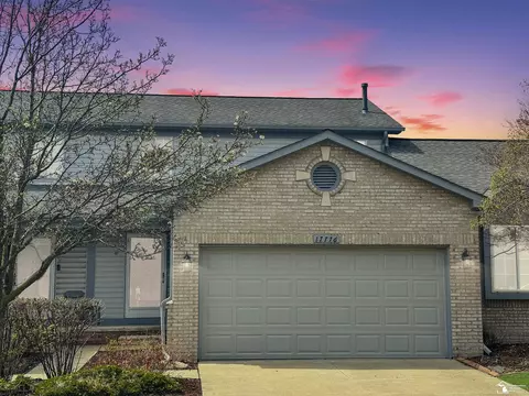 17776 Bobwhite, Brownstown, MI 48193