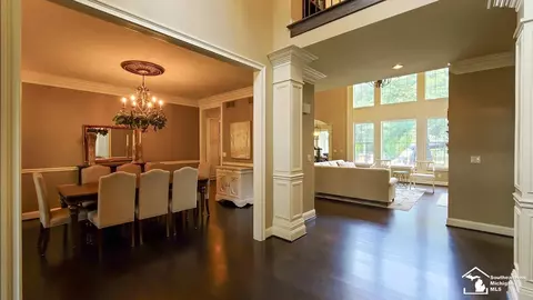 Entry Way - 1062 Abbey, Monroe, MI 48161 photo 3 of 6