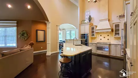 Kitchen - 1062 Abbey, Monroe, MI 48161 photo 5 of 8