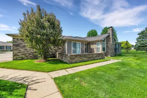 50178 Decook, Macomb, MI 48044 photo 2