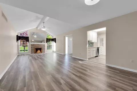 50178 Decook, Macomb, MI 48044 photo 5