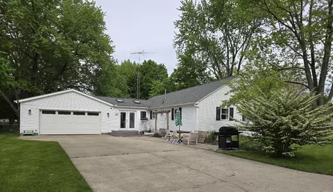 201 Oak, Corunna, MI 48817