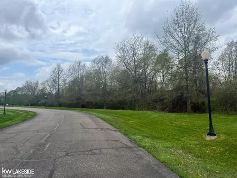 4463 Timber Rdg, Bruce, MI 48065 photo 9