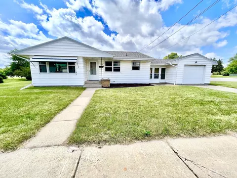 1108 Vulcan, Iron Mountain, MI 49801