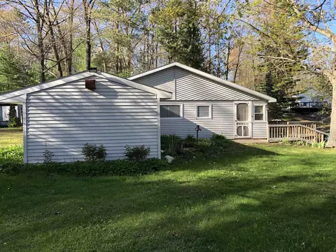 5270 Tamarack, Harrison, MI 48625 photo 4
