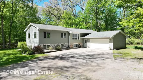 Exterior - 4840 Nancy, Vassar, MI 48768 photo 2 of 12