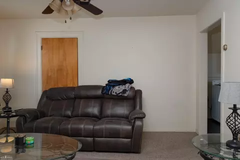 404 E Mason, Owosso, MI 48867 photo 16