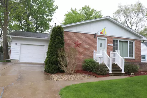 1912 Tackle, Essexville, MI 48732